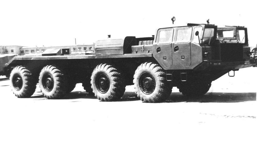 Prototype of the MAZ 543