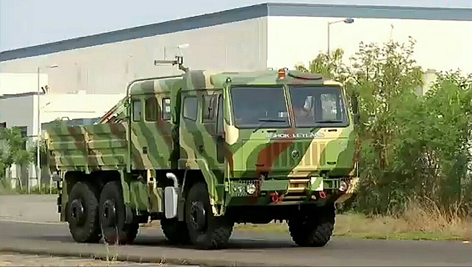 artillery tractor stallion 6x6