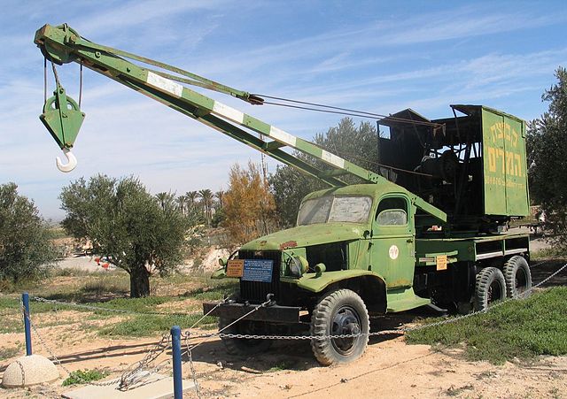 GMC-353 with Crane in hatzerim, Israel
