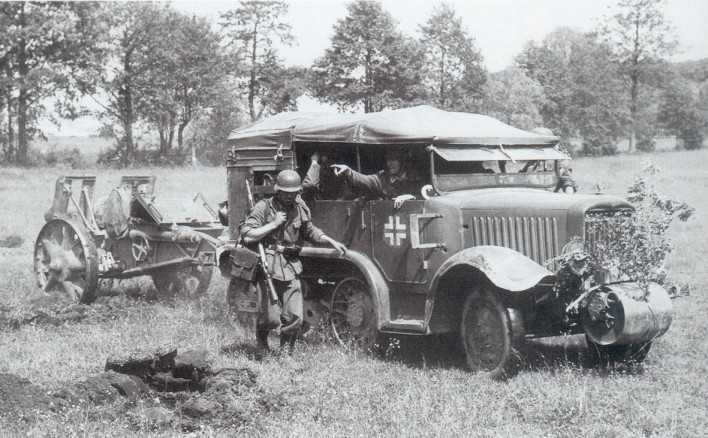 Unit TU1 half track used as artillery tractor