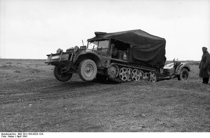 SdKfz 10 in Greece, May 1941