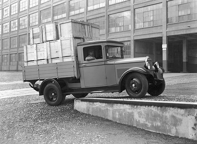 Civilian Fiat 618