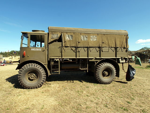 AEC Matador 4x4 artillery tractor (1938)