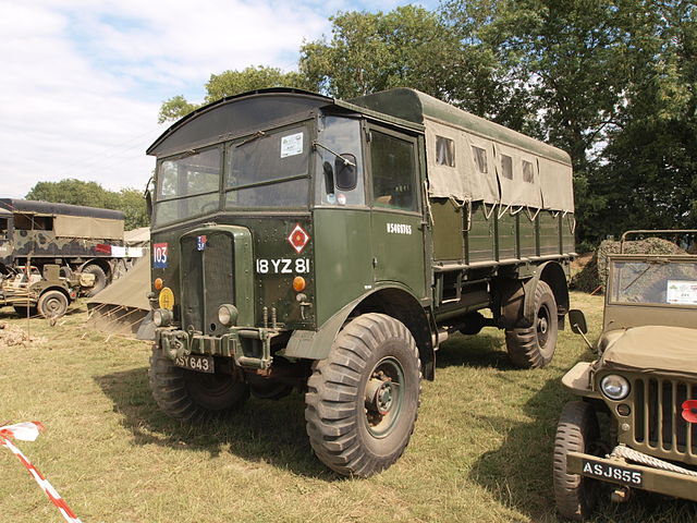 AEC Matador 4x4 artillery tractor (1938)